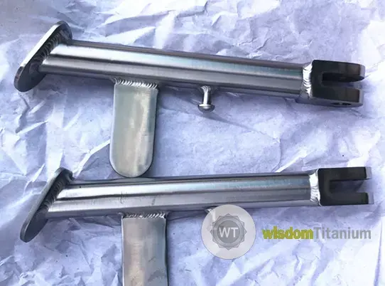 titanium side stand.jpg